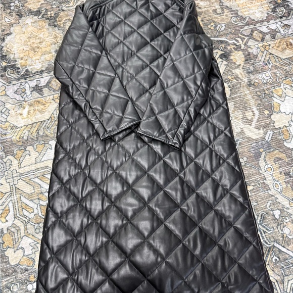Zara Black Quilted Jacket with Snap Collar - Picture 4 of 4